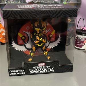 Disney World of Wakanda Black Panther Collectible Vinyl Figure